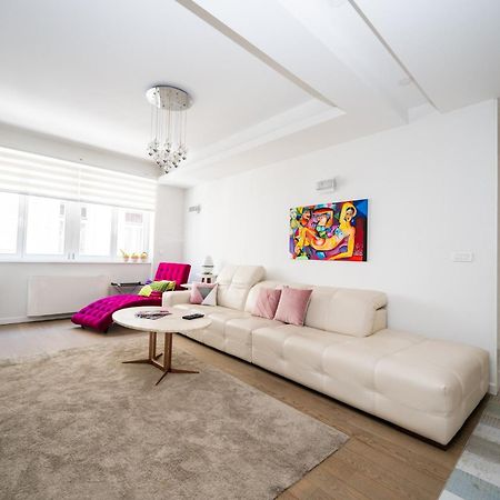 Modern Stay In The City Center Szarajevó Kültér fotó