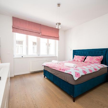 Modern Stay In The City Center Szarajevó Kültér fotó